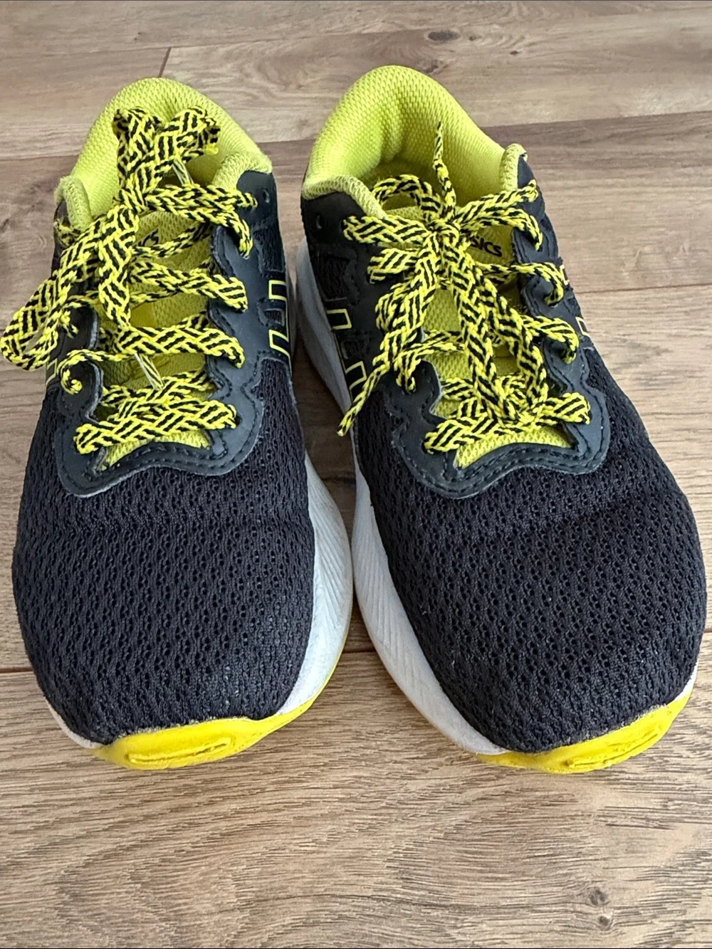 Asics Black & Yellow Gel-Excite 10 Running Shoes